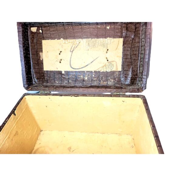 Vintage Faux Alligator Skin Train Case Cosmetic Travel Luggage~ Make Ove… - Picture 7 of 10